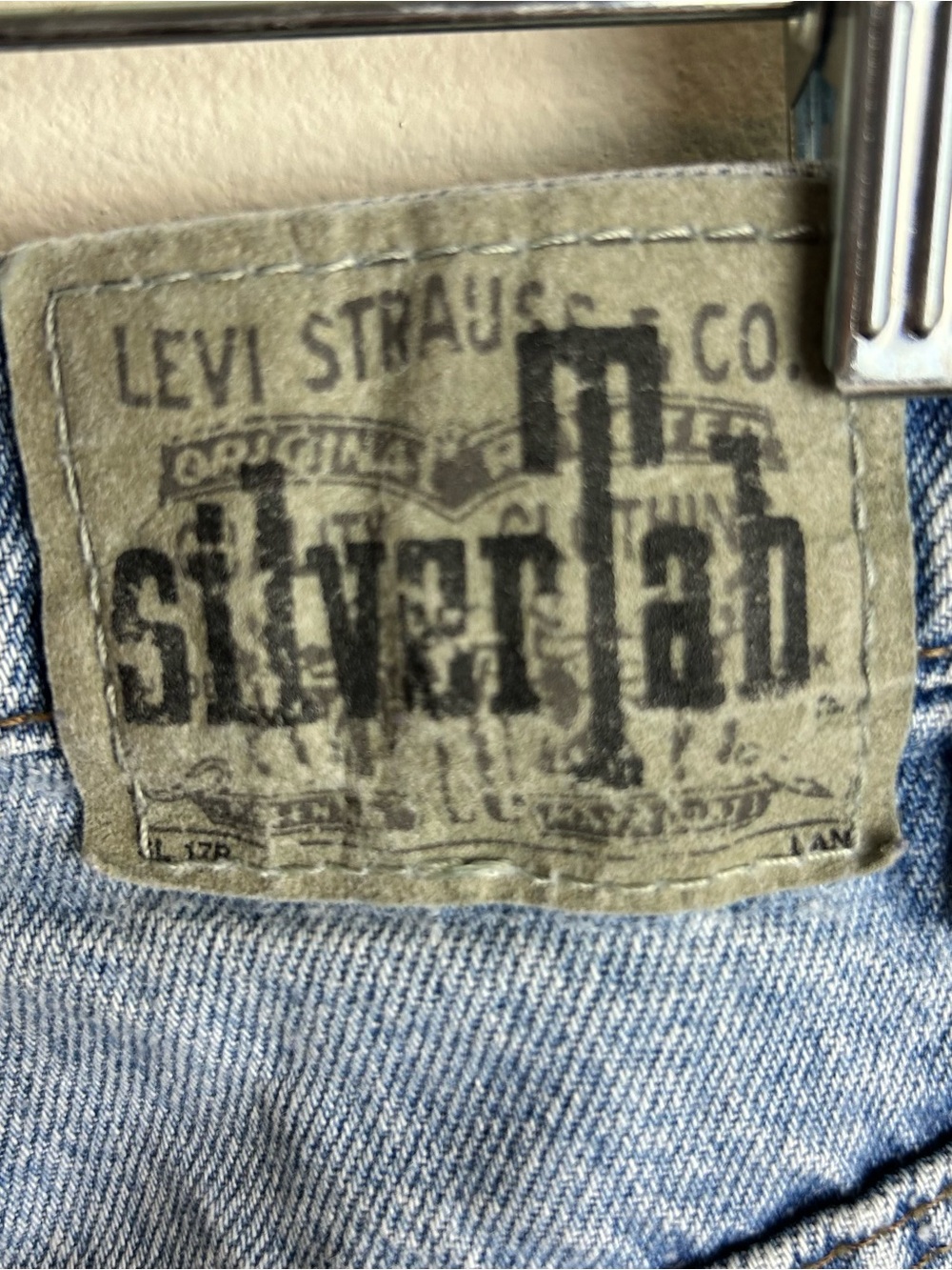 Levi's Silver Tab Loose Fit Vintage Jorts 90's | Levi's | W34 - Picture 9 of 10